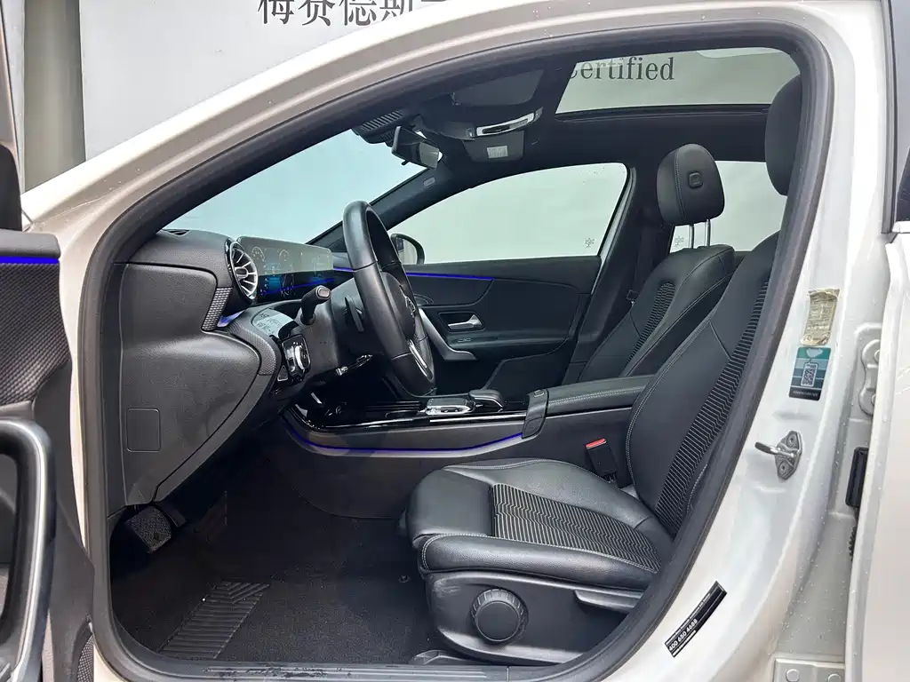 Mercedes-Benz A-Class (Import) — миниатюра 7