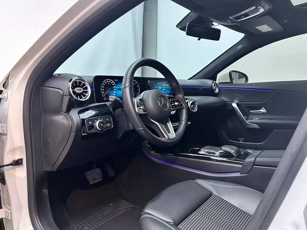 Mercedes-Benz A-Class (Import) — миниатюра 8