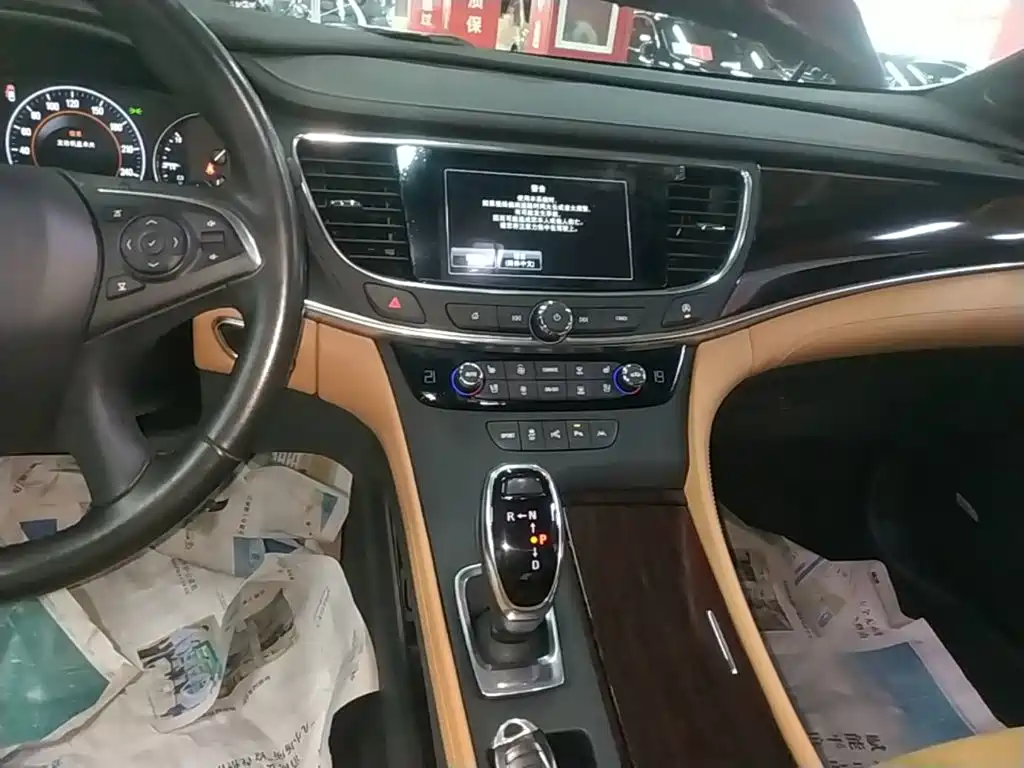 Buick LaCrosse — миниатюра 13