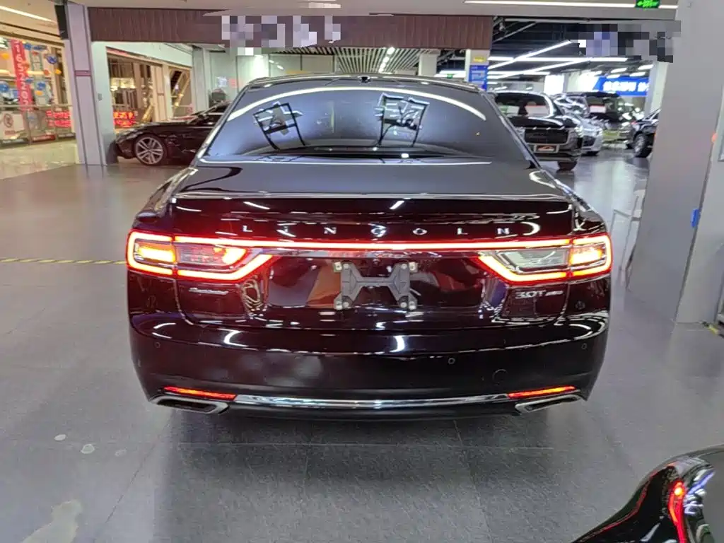 Lincoln Continental — миниатюра 6