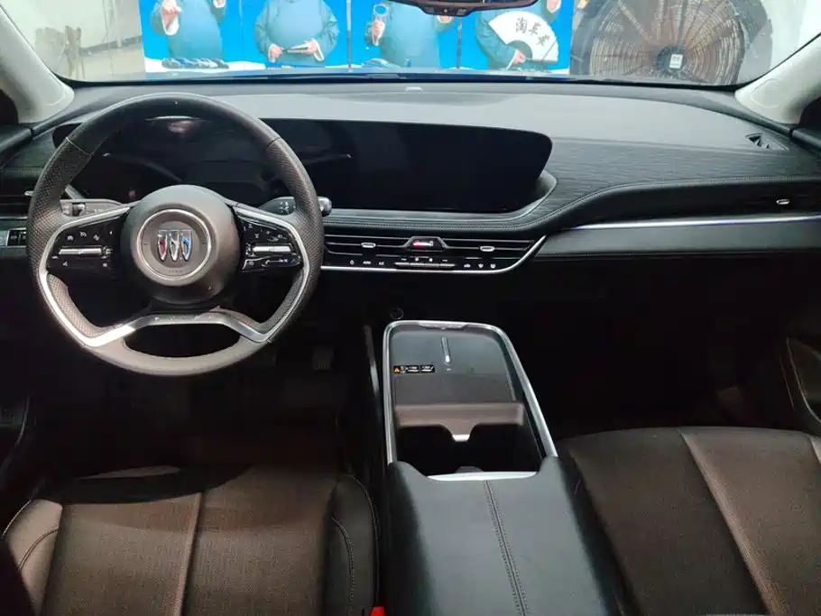 Buick LaCrosse — миниатюра 12
