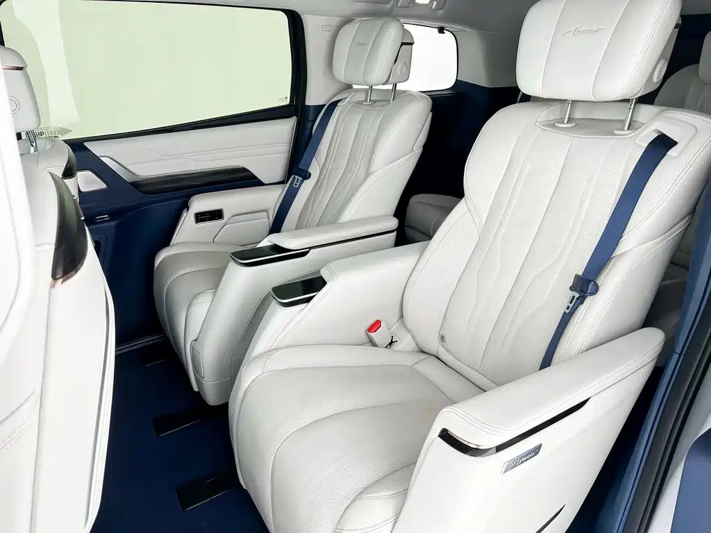 Buick Century 2023 2.0T мест