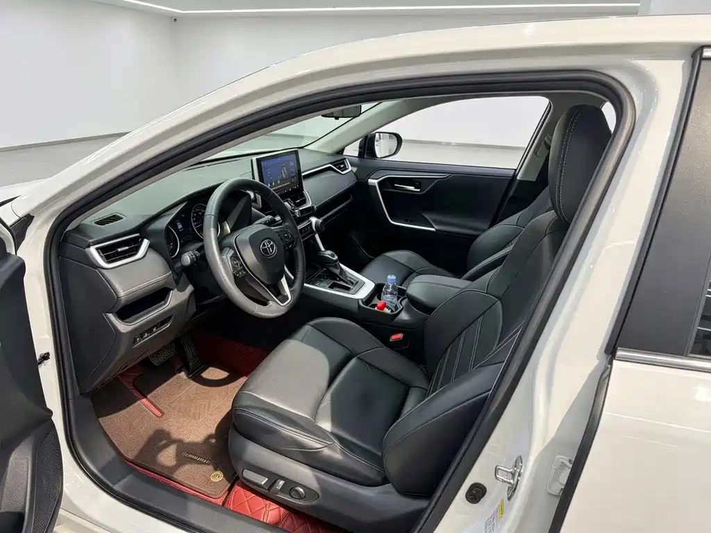 Toyota Wildlander — миниатюра 6