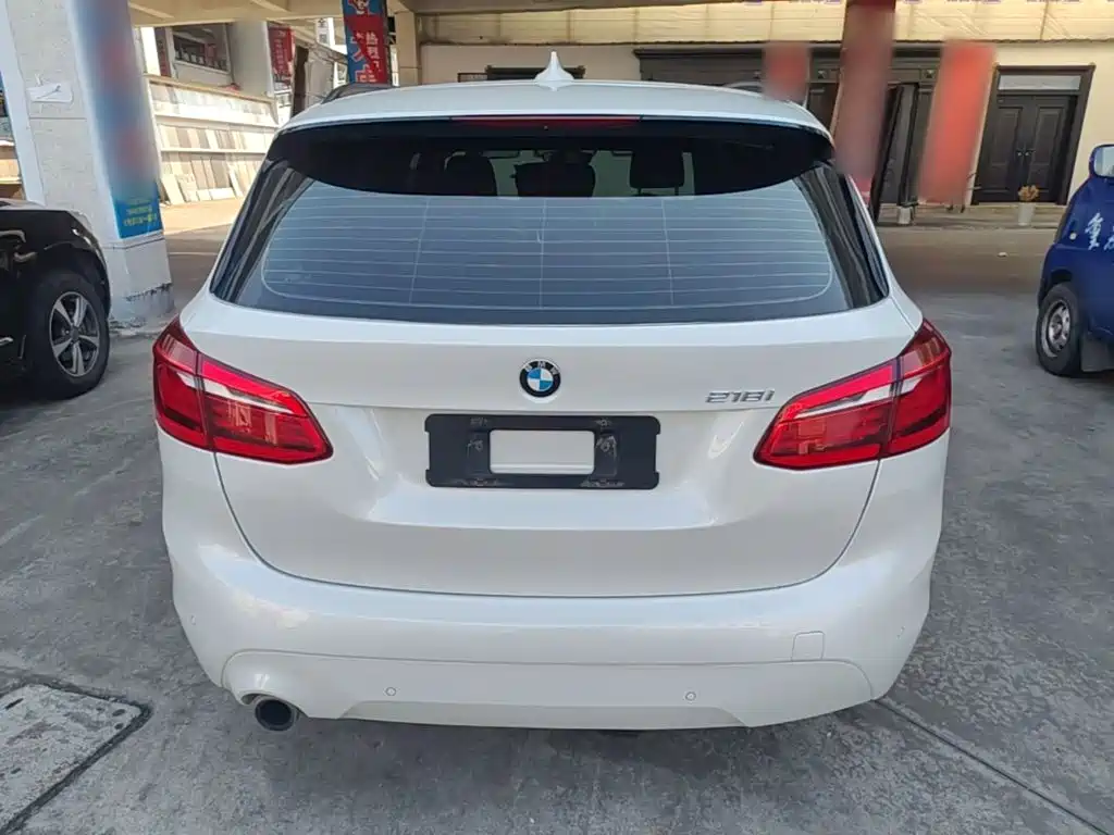 BMW 2 Series Active Tourer — миниатюра 6
