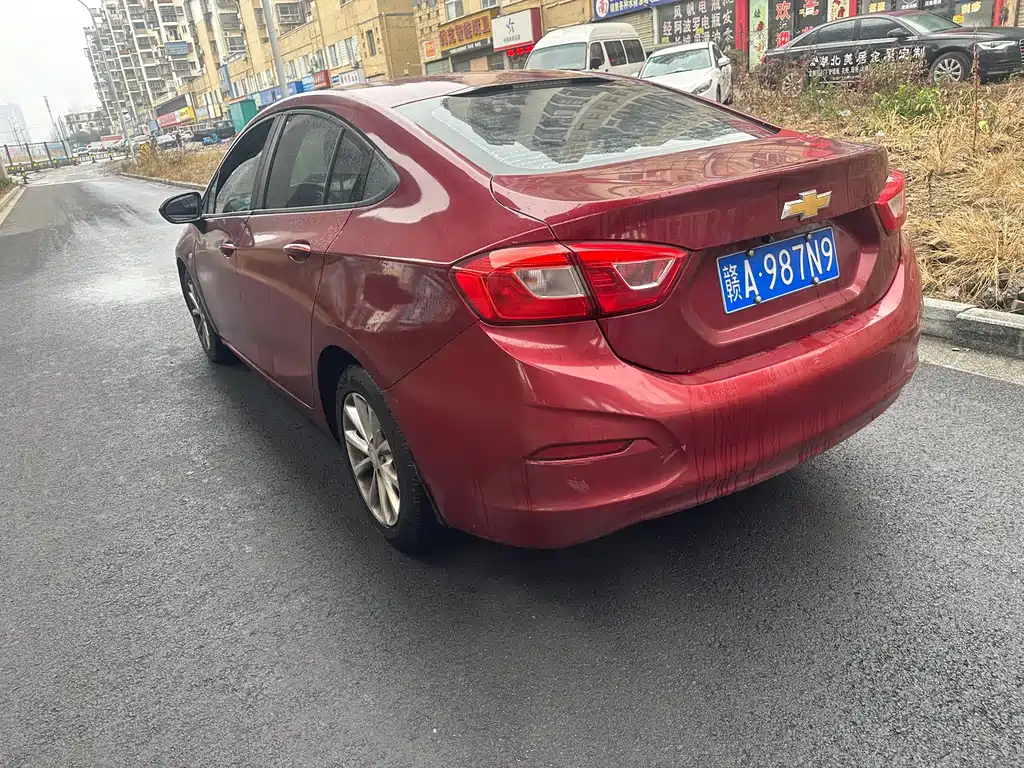 Chevrolet Cruze 1.5L Auto Pioneer Sunroof Edition, фото 5