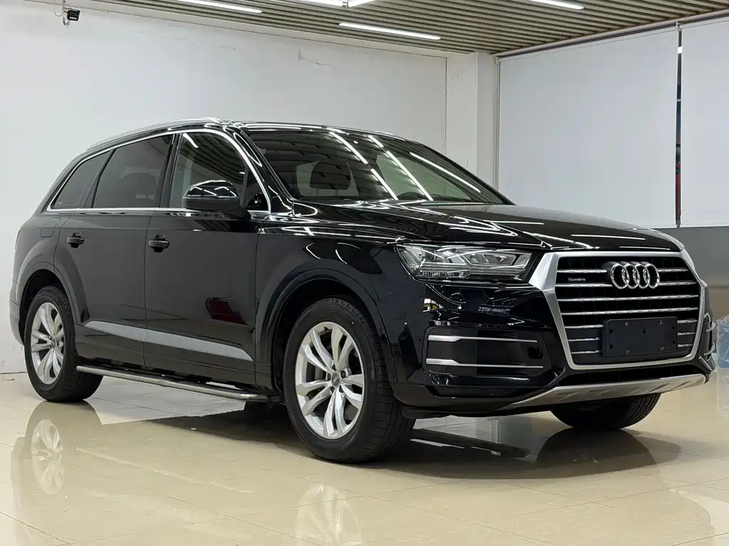 Audi Q7 — миниатюра 3
