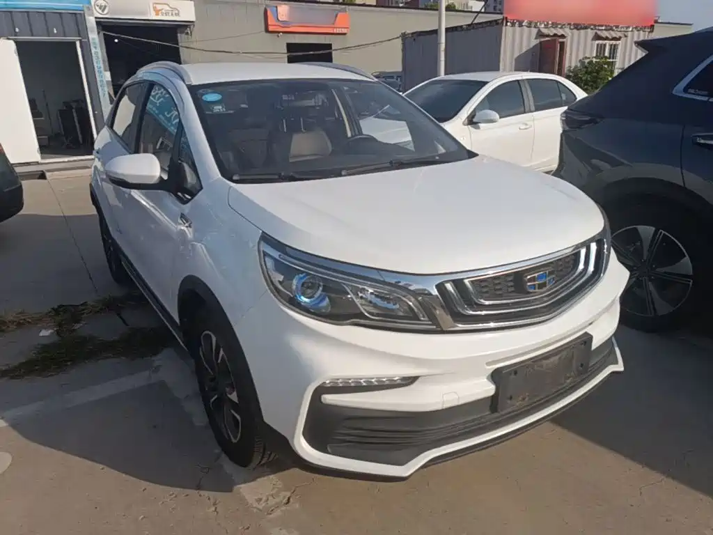 Geely Vision X3 — миниатюра 4