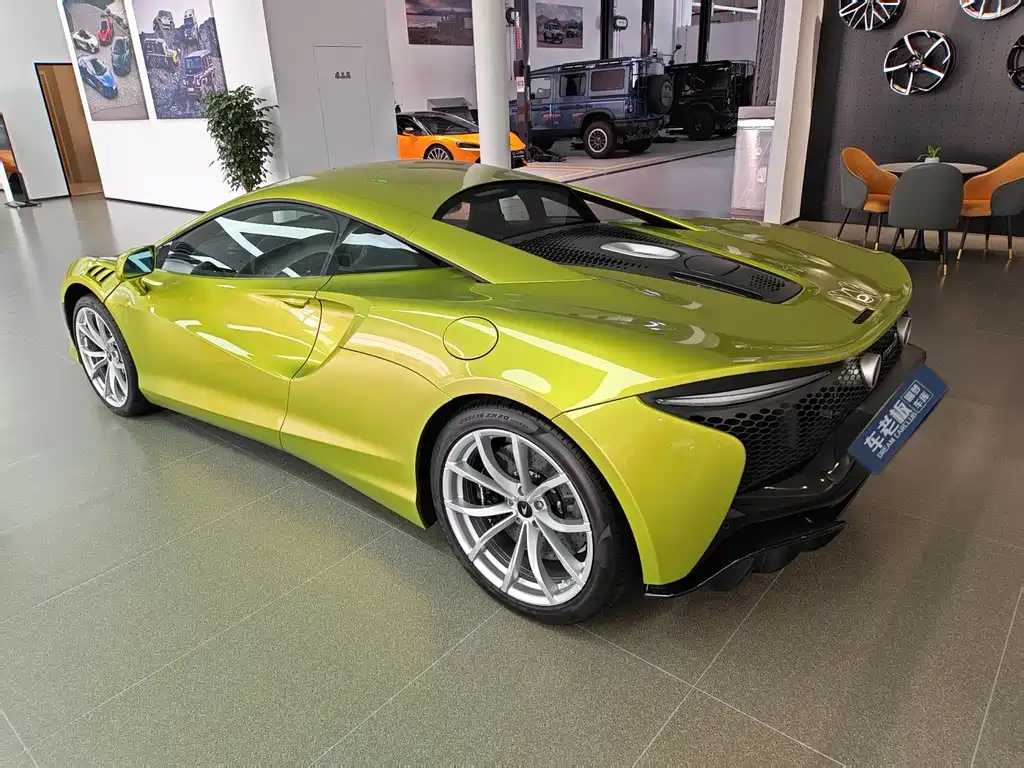 McLaren Artura — миниатюра 15