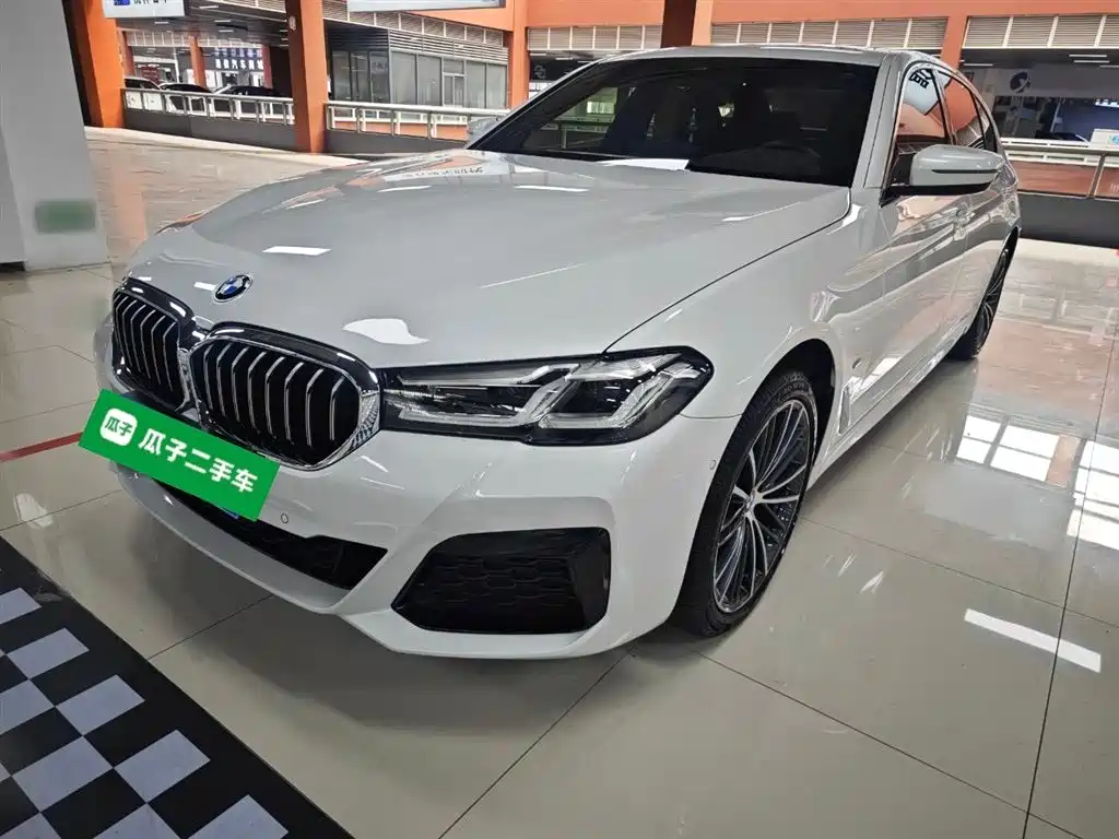 BMW 5 Series 2023
