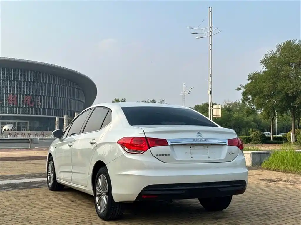 Citroen C4L 2014 1.8L MT