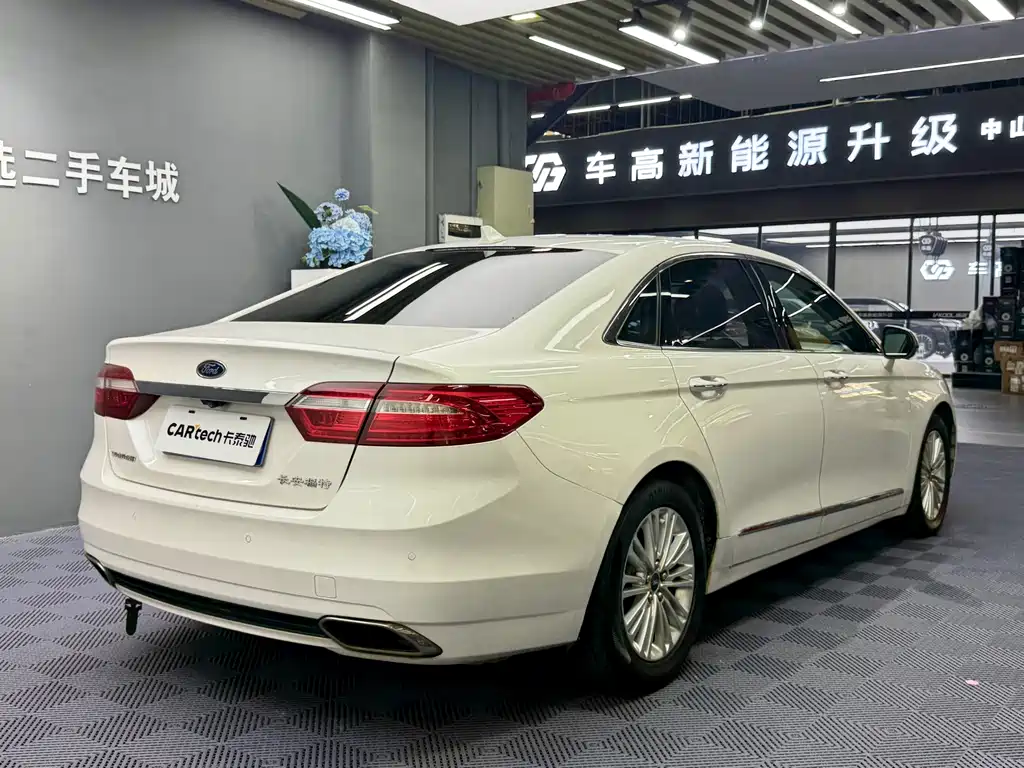 Ford Taurus — миниатюра 14