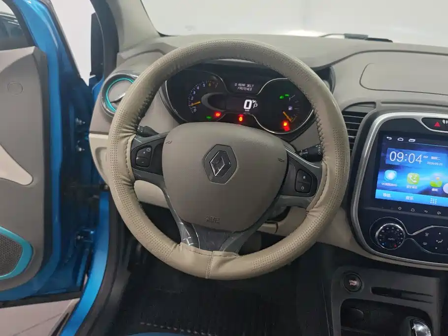 Renault Captur — миниатюра 15