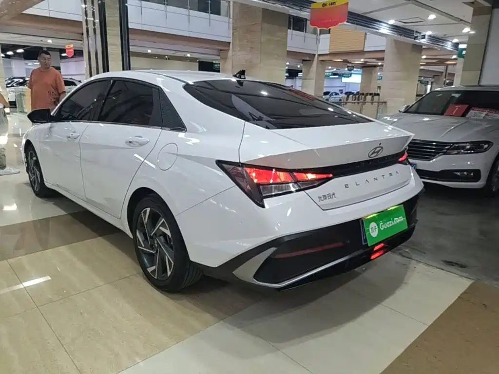 Hyundai Elantra 2023 1.5L CVT GLX Elite