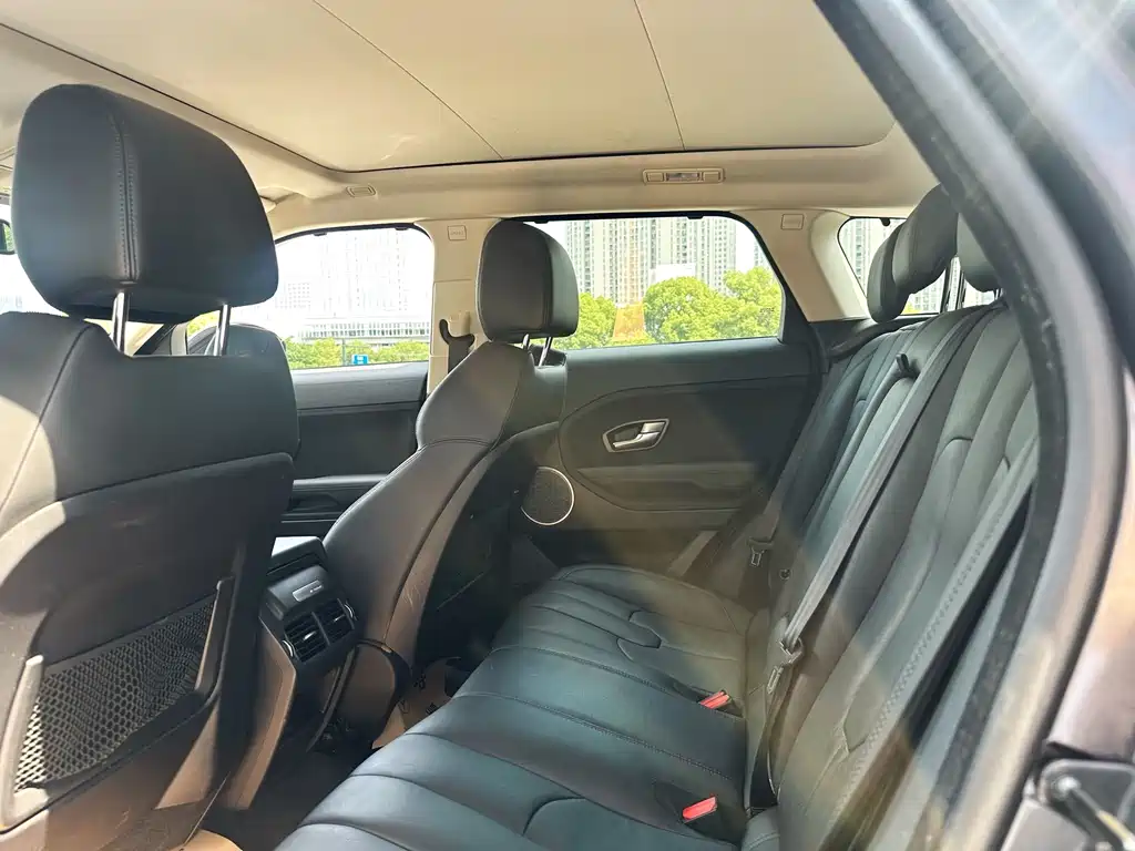 Land Rover Evoque — миниатюра 15