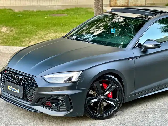 AUDI S5
