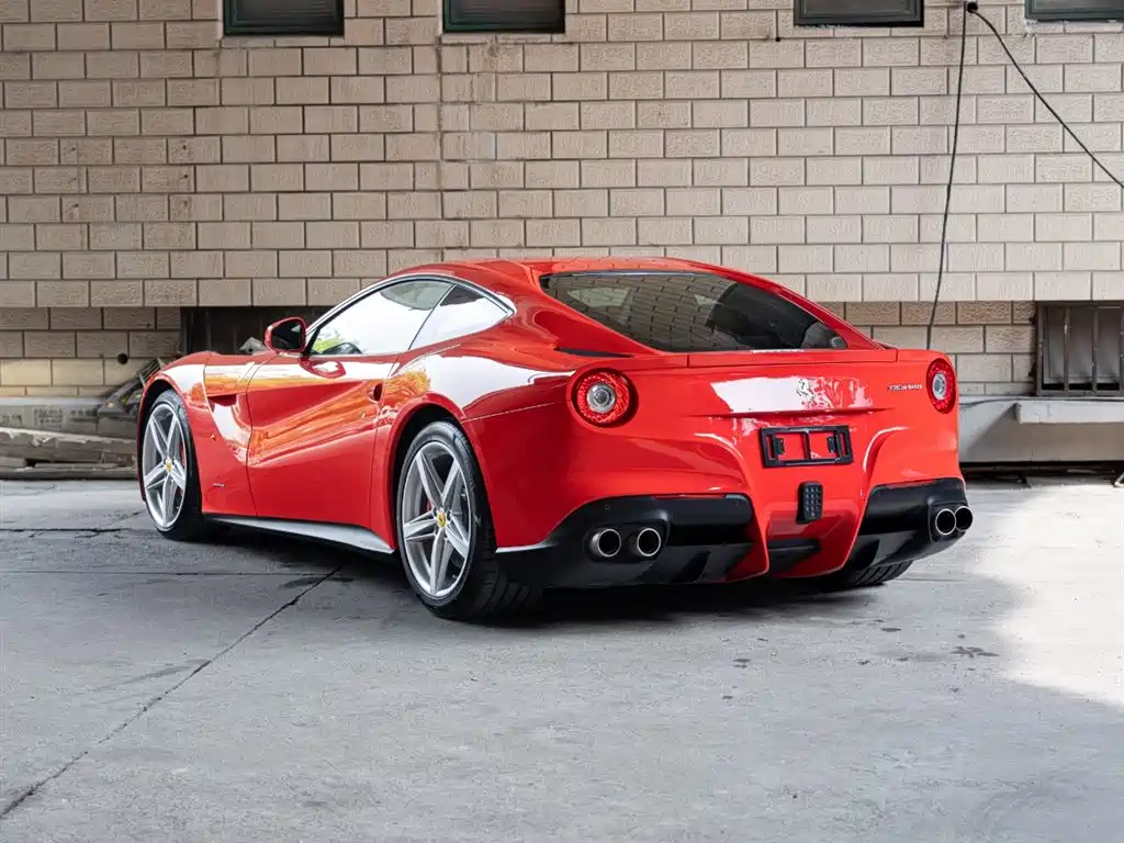 FERRARI F12BERLINETTA