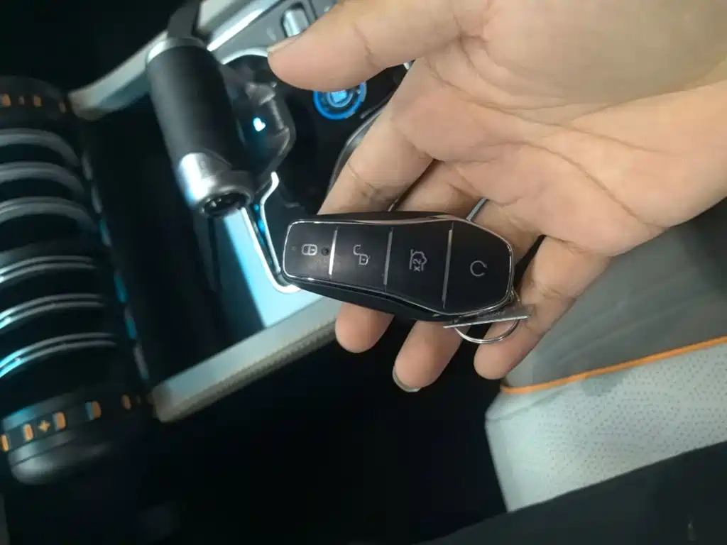 BYD Yuan Plus — миниатюра 9