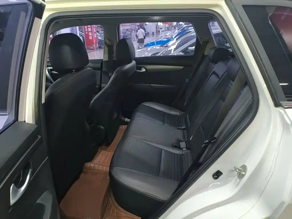 Kia Sportage — миниатюра 17