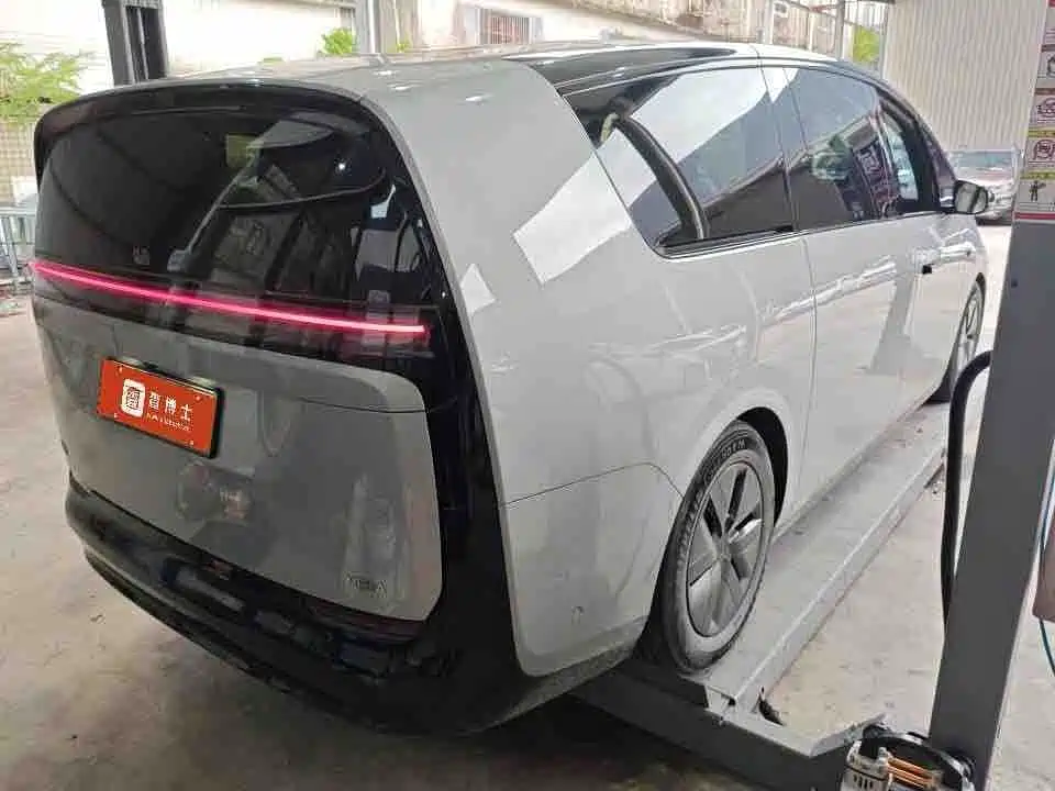 Li Auto Li MEGA — миниатюра 6