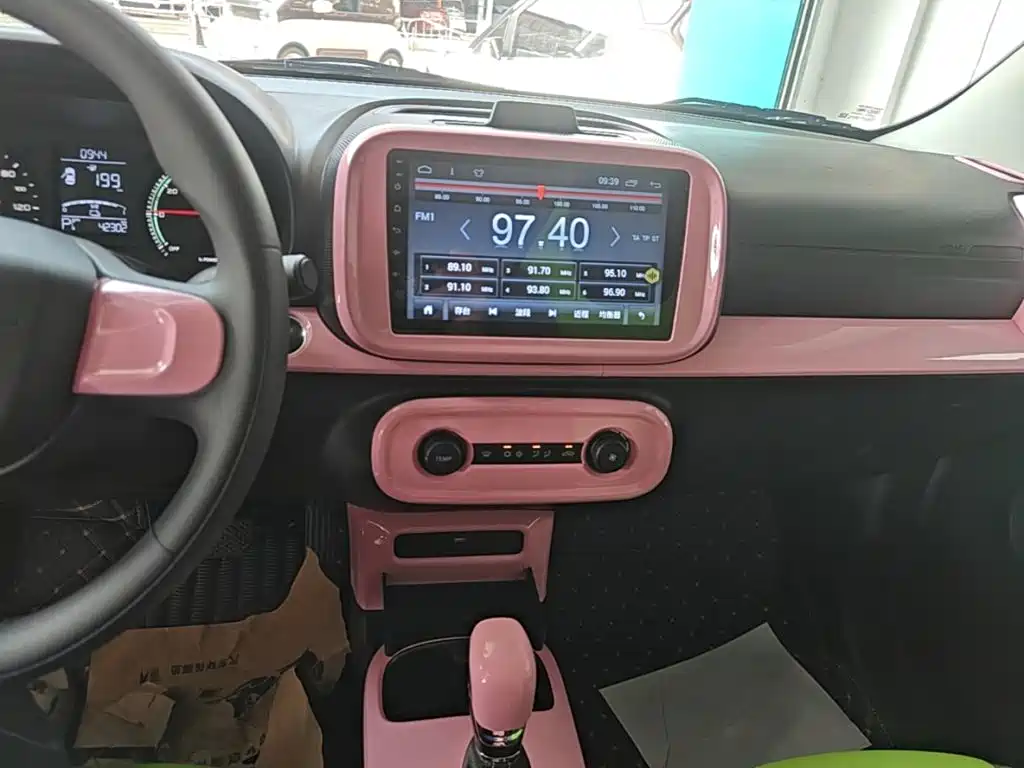 Roewe Clever — миниатюра 13