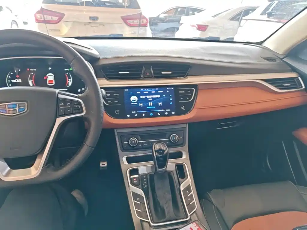 Geely Vision S1 — миниатюра 10