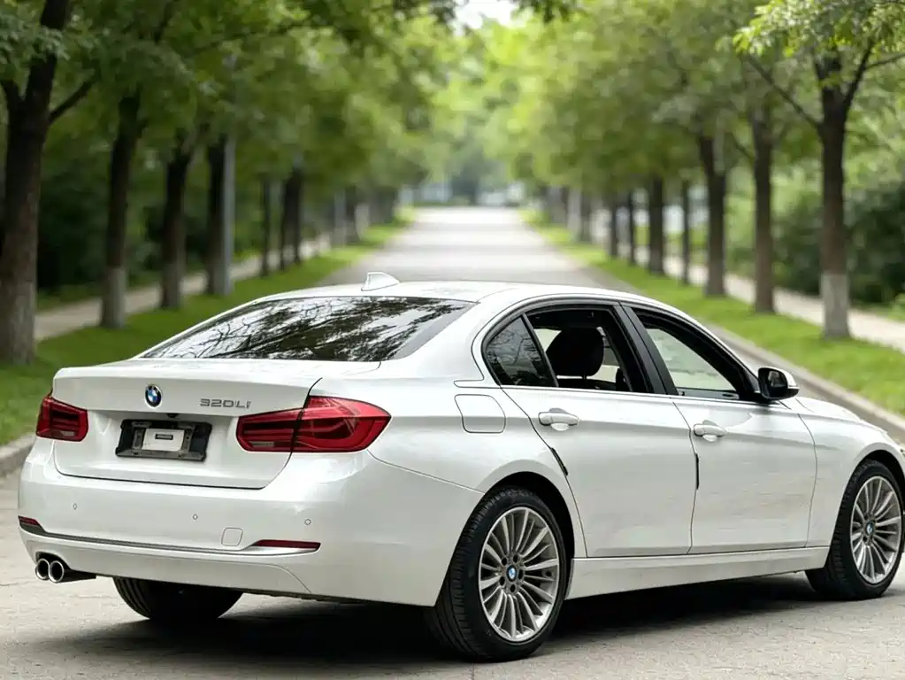 BMW 3 Series — миниатюра 7