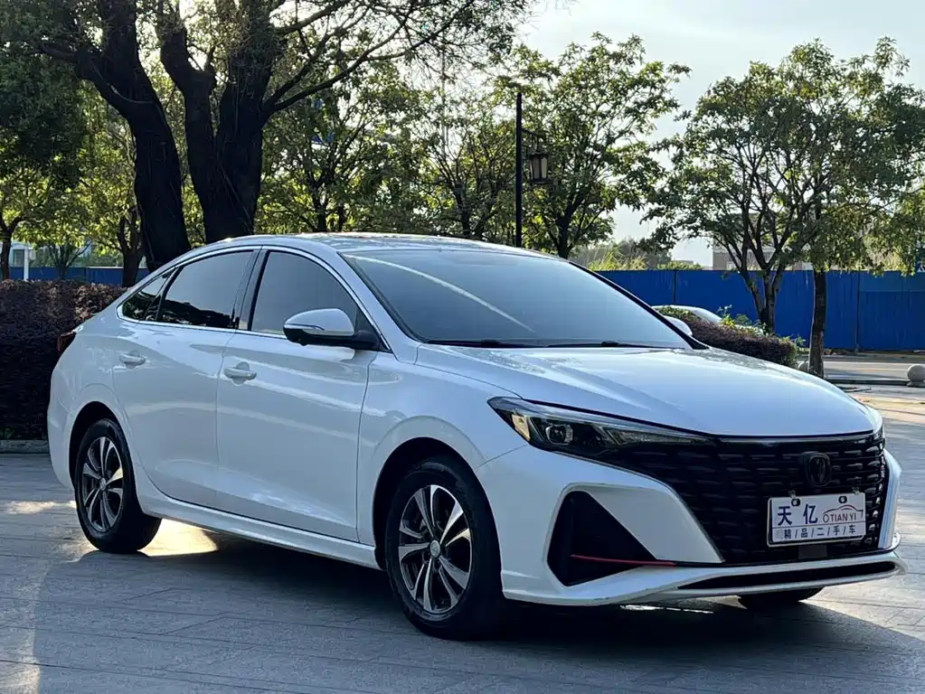 Changan Eado — миниатюра 3