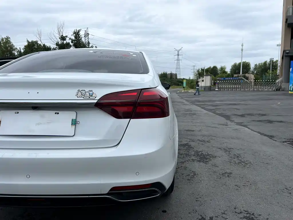 Geely Emgrand — миниатюра 19
