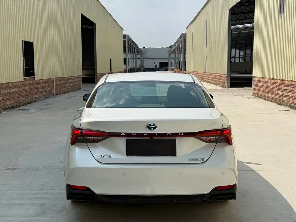 Toyota Avalon — миниатюра 5