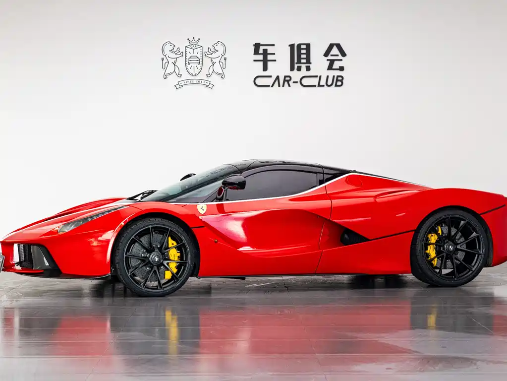 Ferrari LaFerrari 2014 6.3L Standard