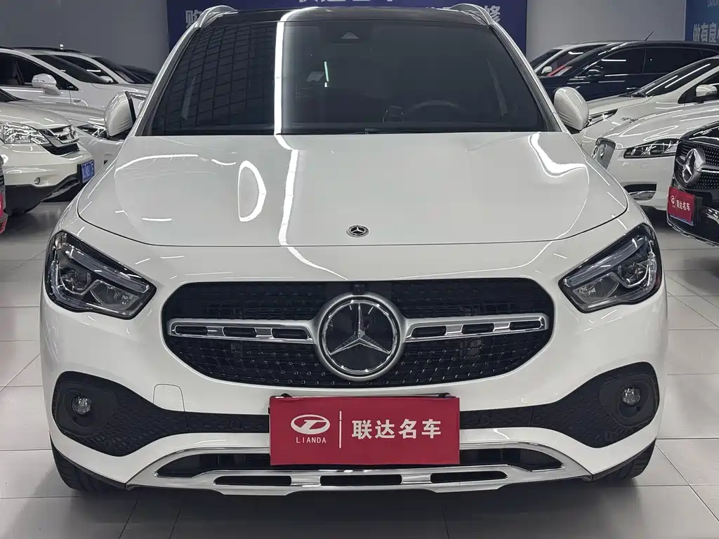 Mercedes-Benz GLA — миниатюра 2