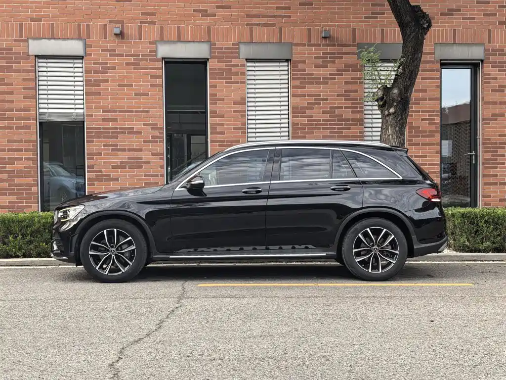 Mercedes-Benz GLC — миниатюра 11