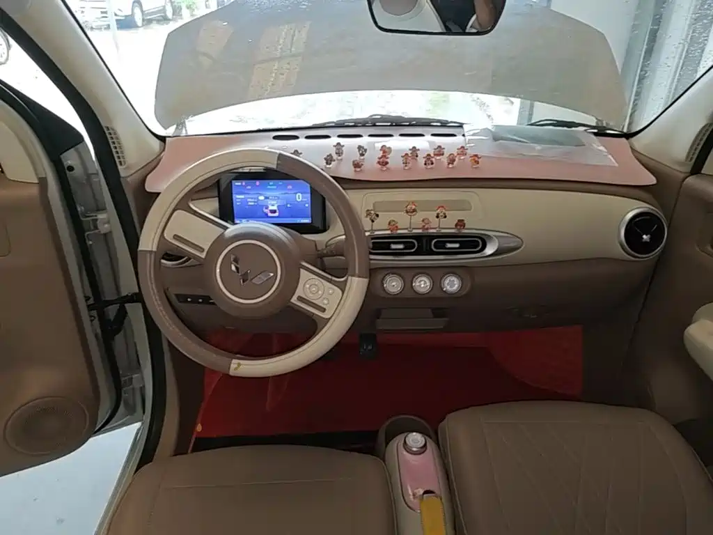 Wuling MINIEV — миниатюра 10