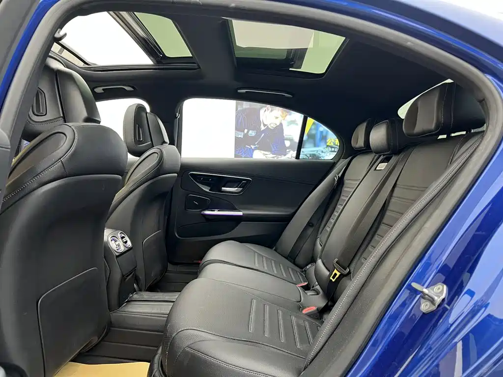 Mercedes-Benz C-Class — миниатюра 19