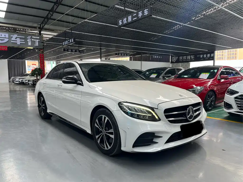 Mercedes-Benz C-Class — миниатюра 3