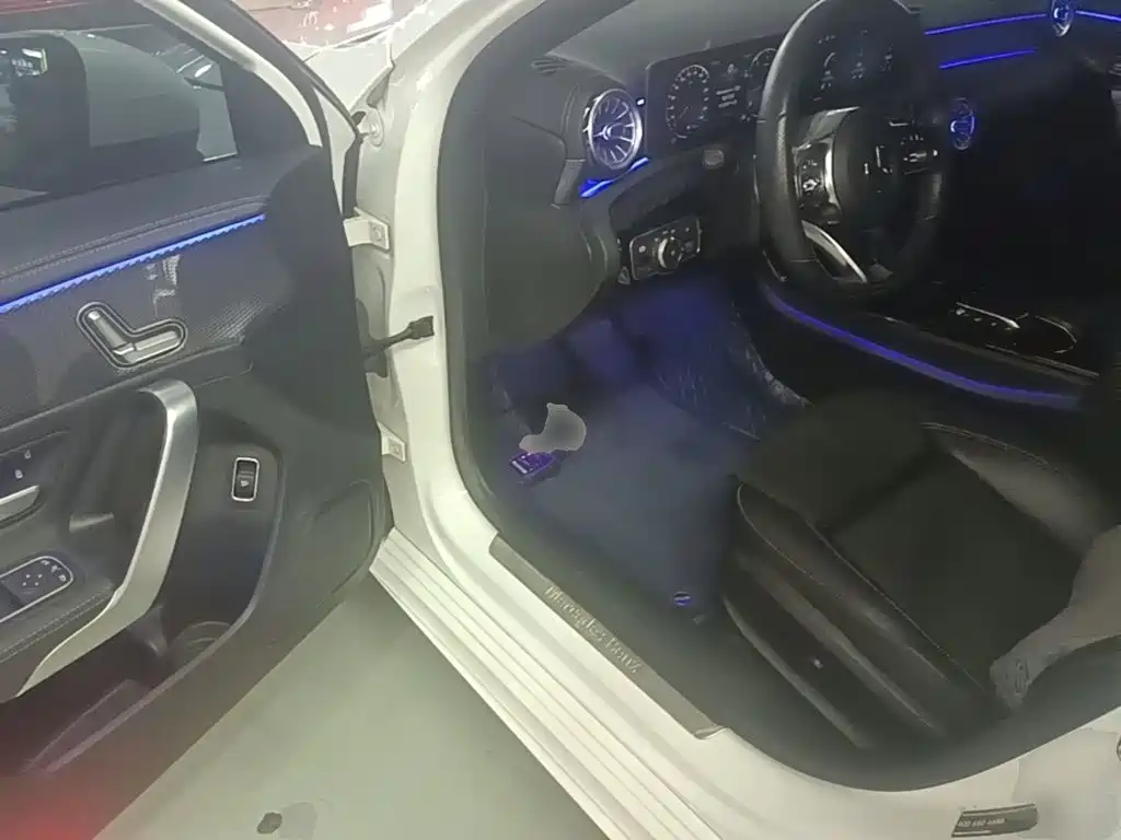 Mercedes-Benz A-Class — миниатюра 16