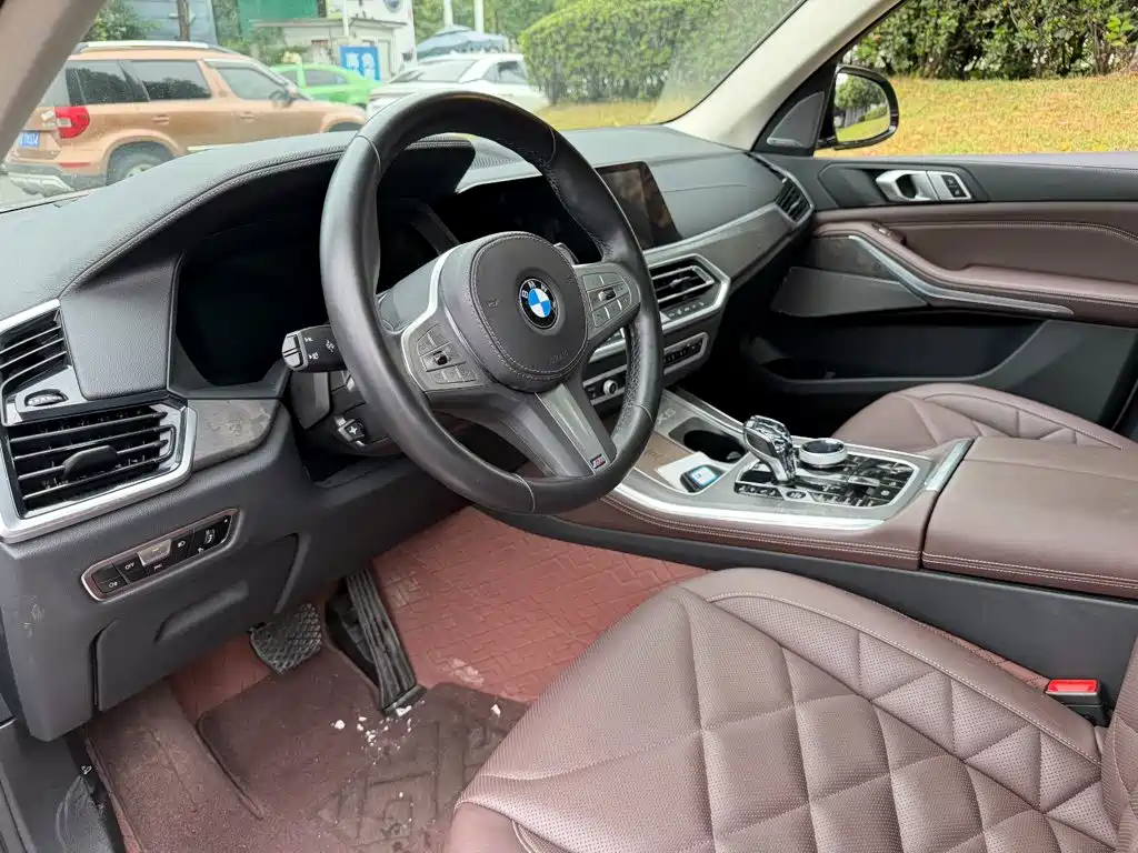 BMW X5 — миниатюра 7