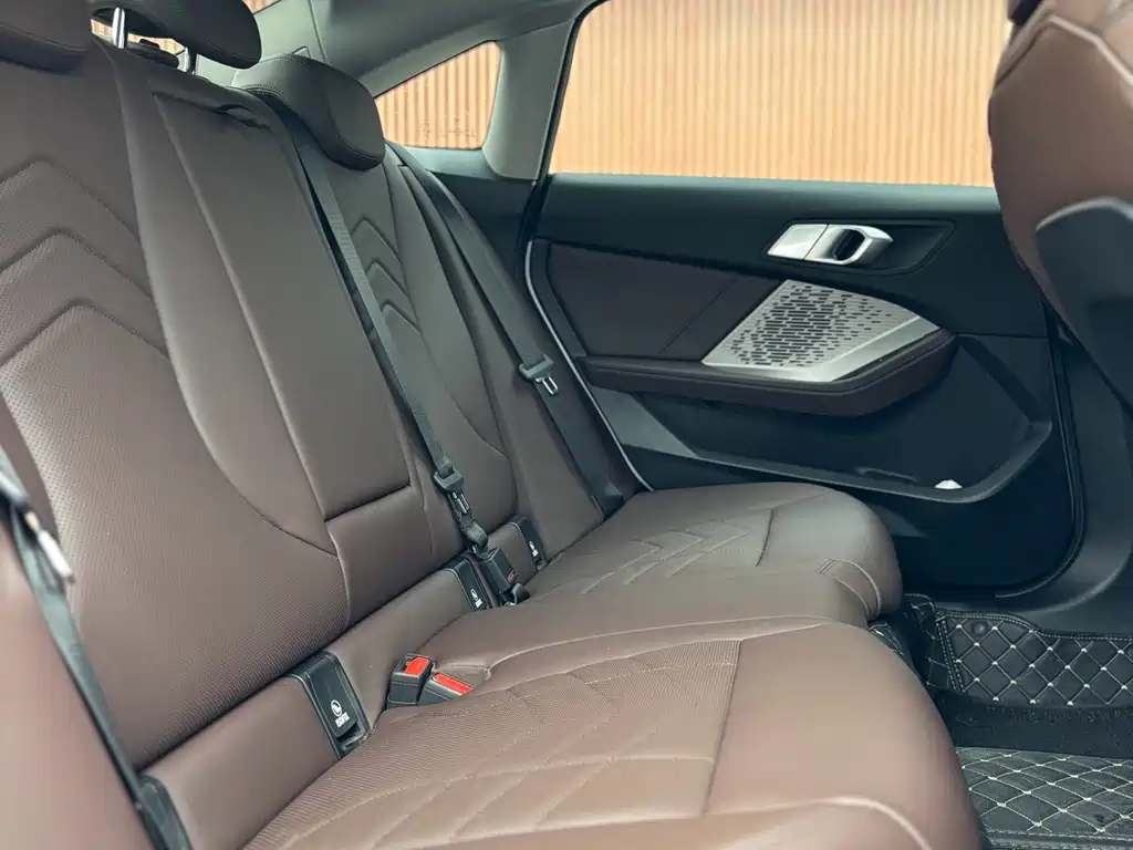 BMW 2 Series — миниатюра 18