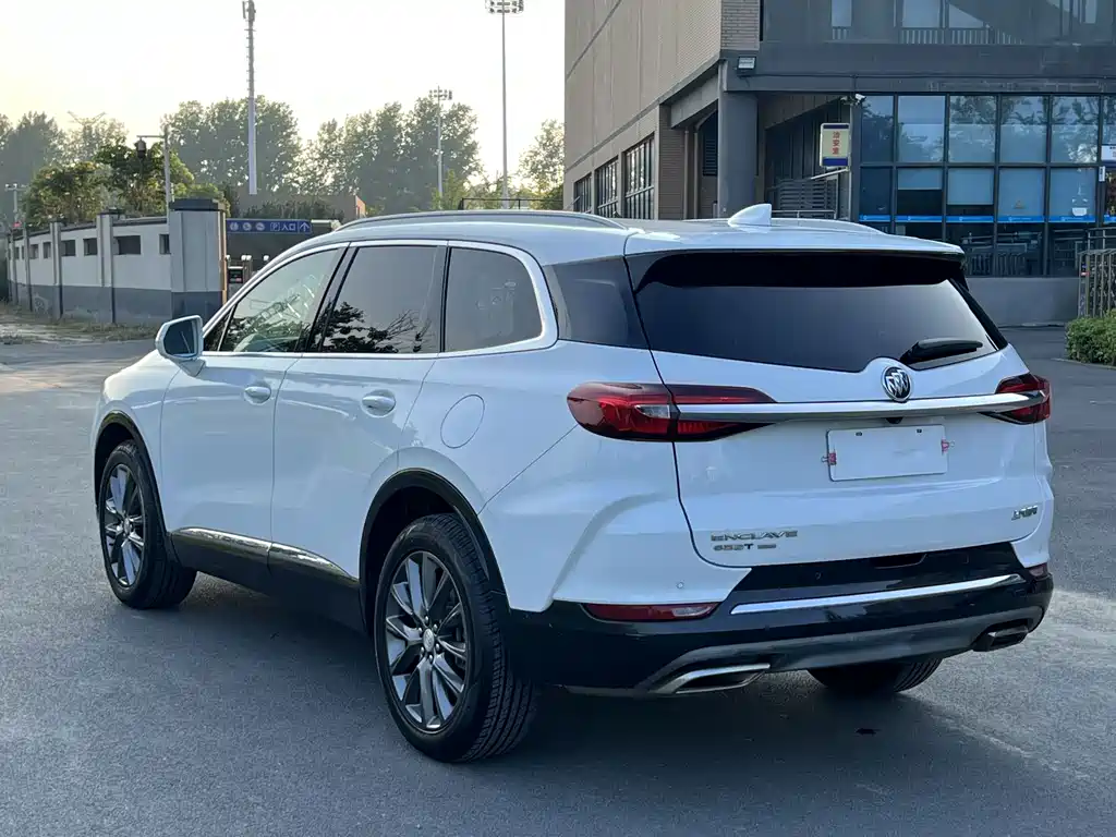 Buick Enclave — миниатюра 4