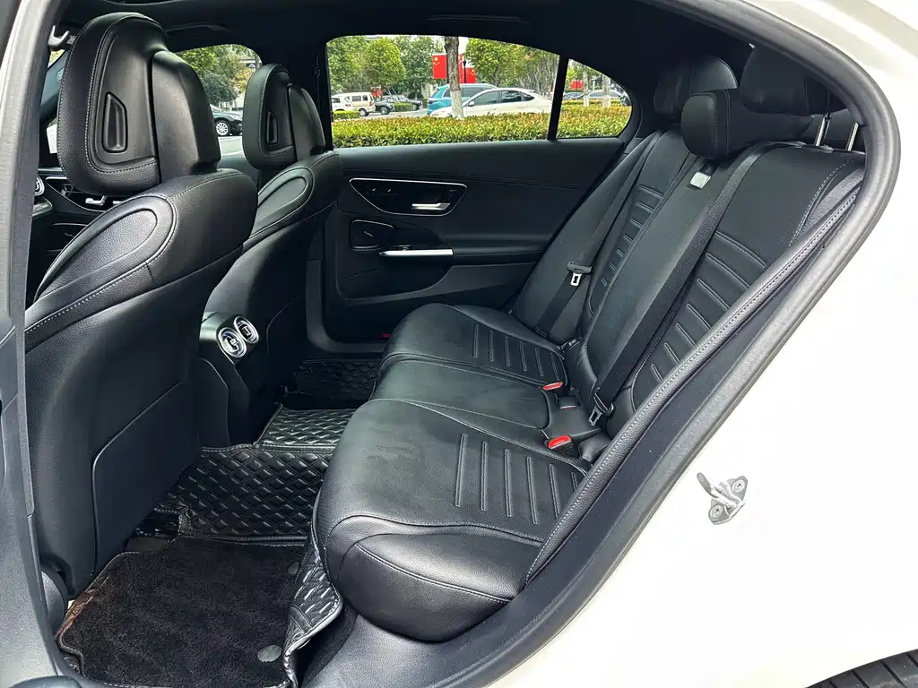 MERCEDES BENZ C CLASS