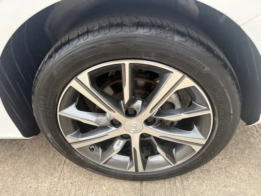 Geely Emgrand — миниатюра 9