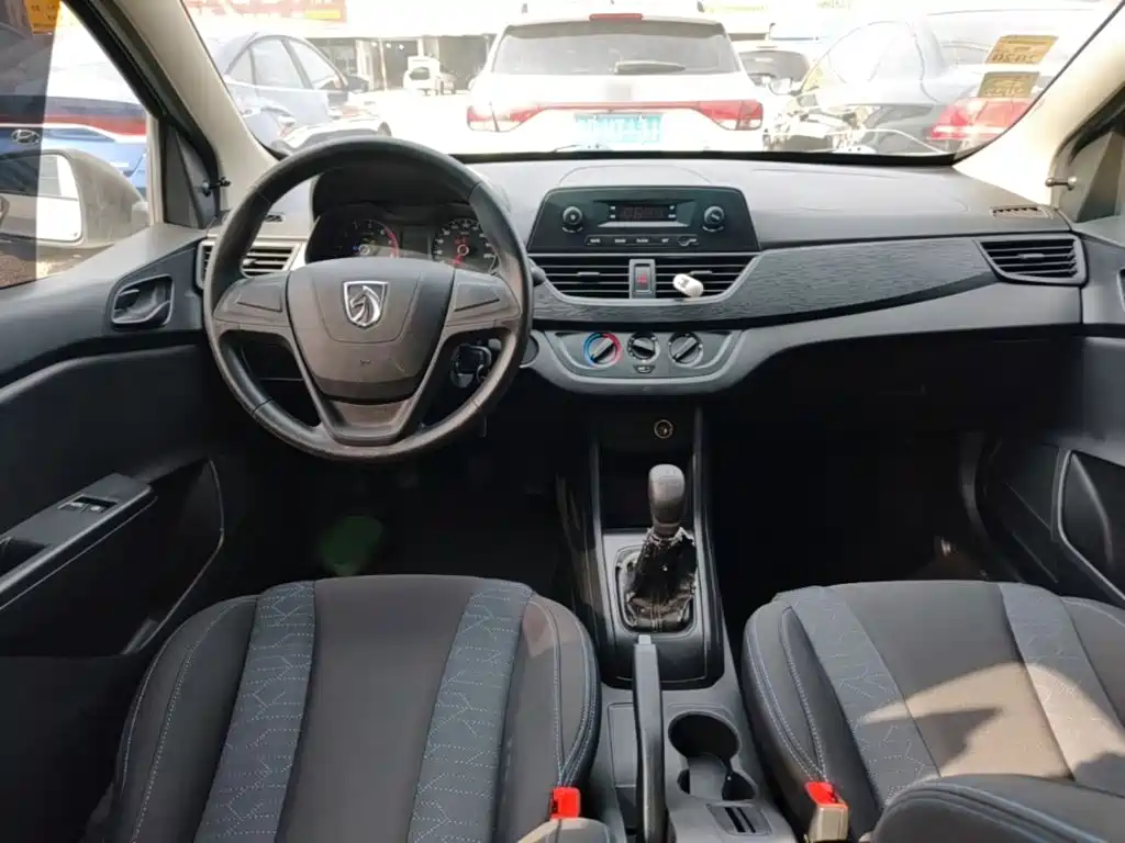 Baojun 310 — миниатюра 10