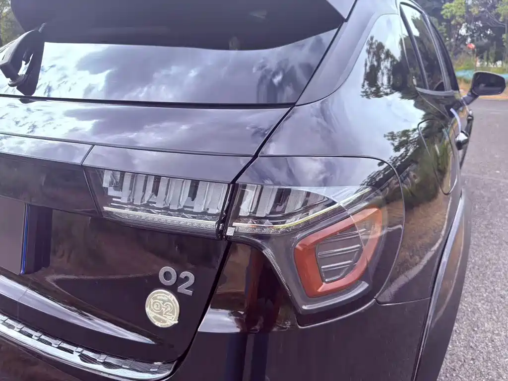 Lynk & Co 02 Hatchback — миниатюра 22