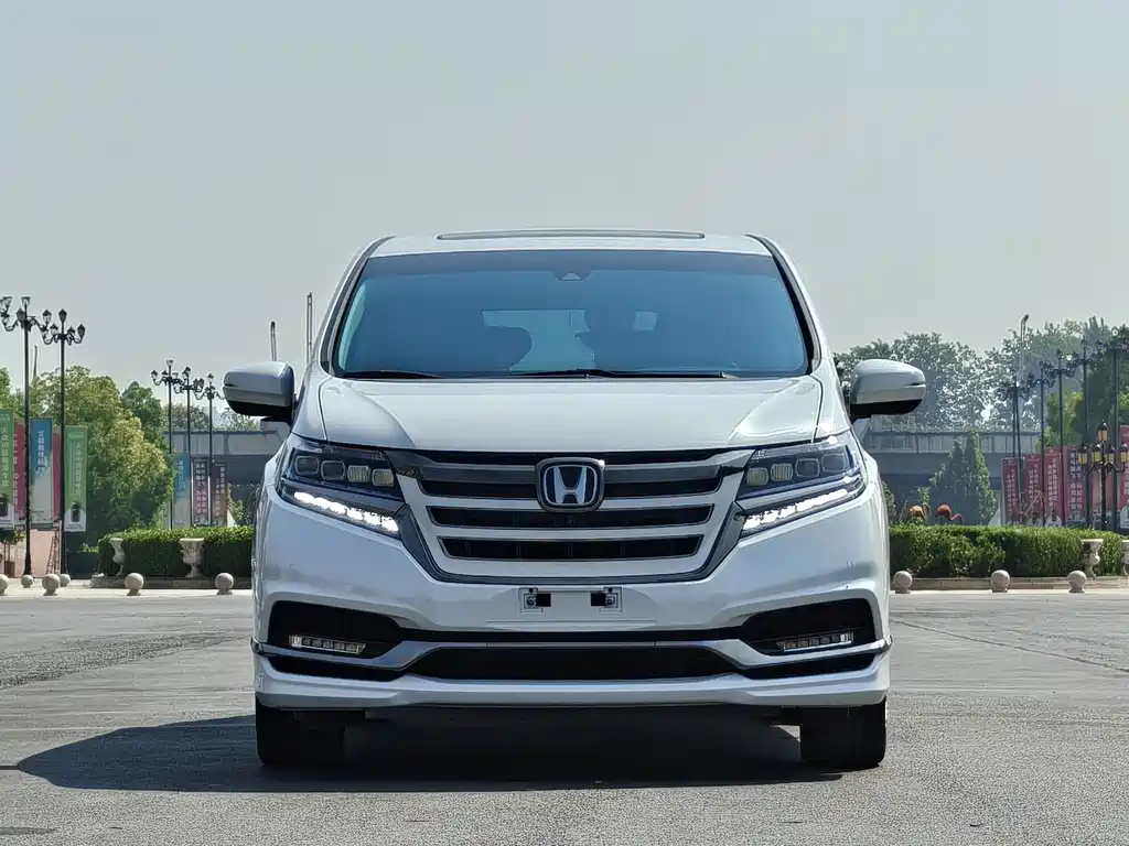 Honda Elysion — миниатюра 2