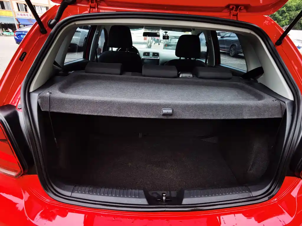 Volkswagen Polo — миниатюра 11
