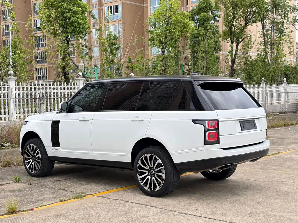 Land Rover Range Rover — миниатюра 4