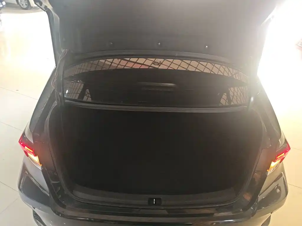Toyota Corolla — миниатюра 19