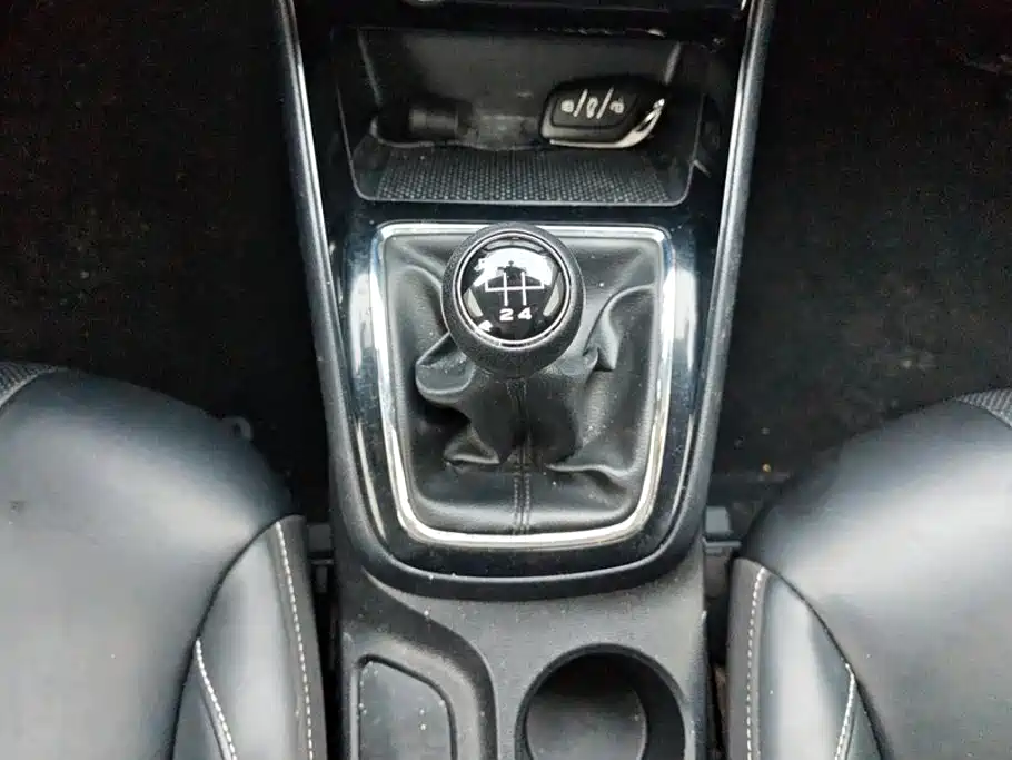 Roewe i5 — миниатюра 16