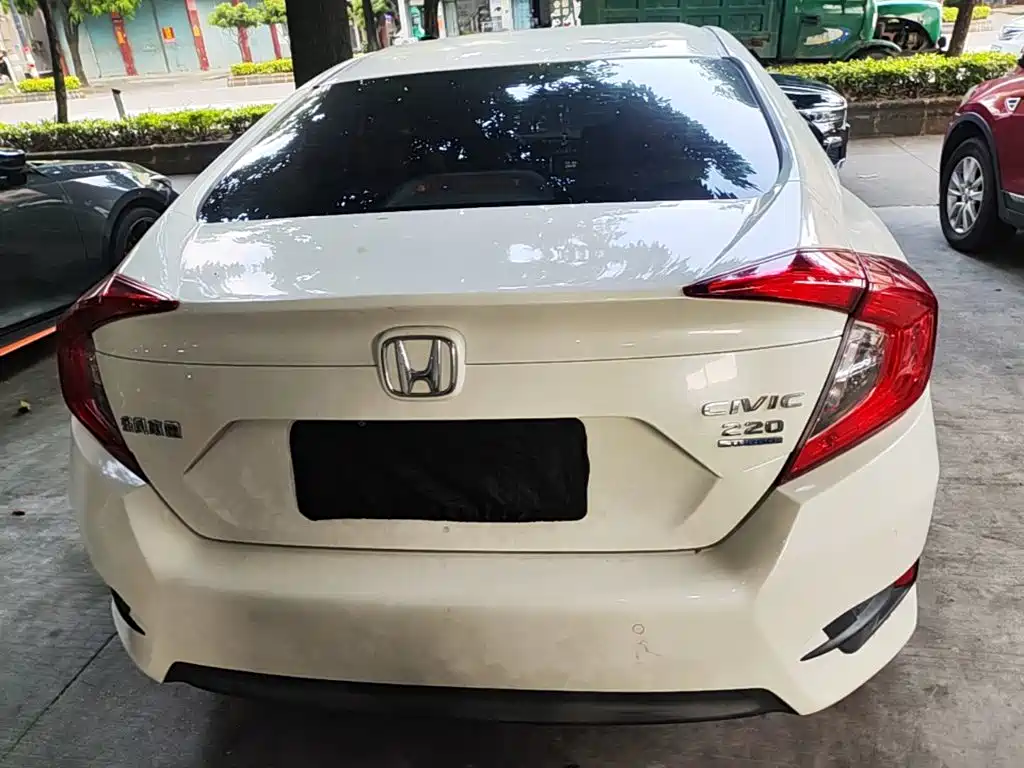 Honda Civic — миниатюра 6