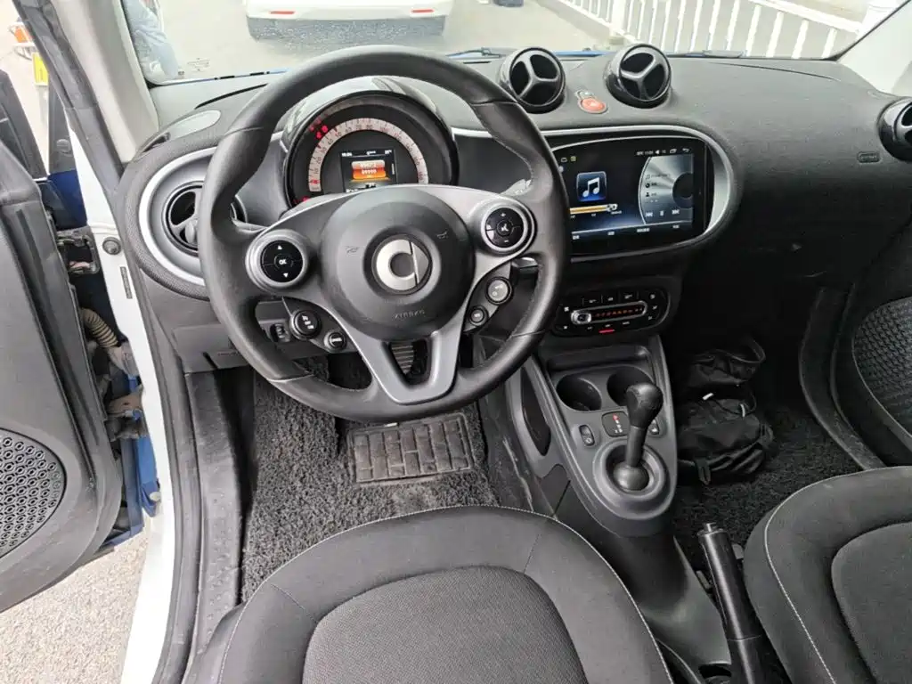 smart Smart Fortwo — миниатюра 10